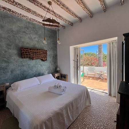 Boutique Hostal La Curandera de Salinas Sant Francesc de s'Estany Extérieur photo