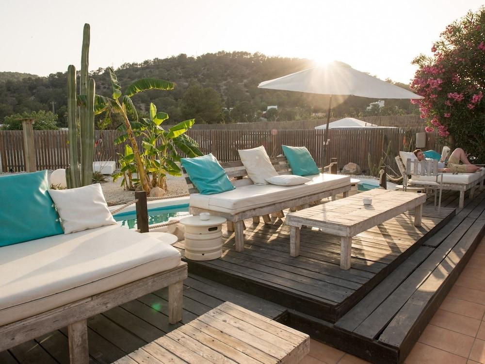 Boutique Hostal La Curandera de Salinas Sant Francesc de s'Estany Extérieur photo