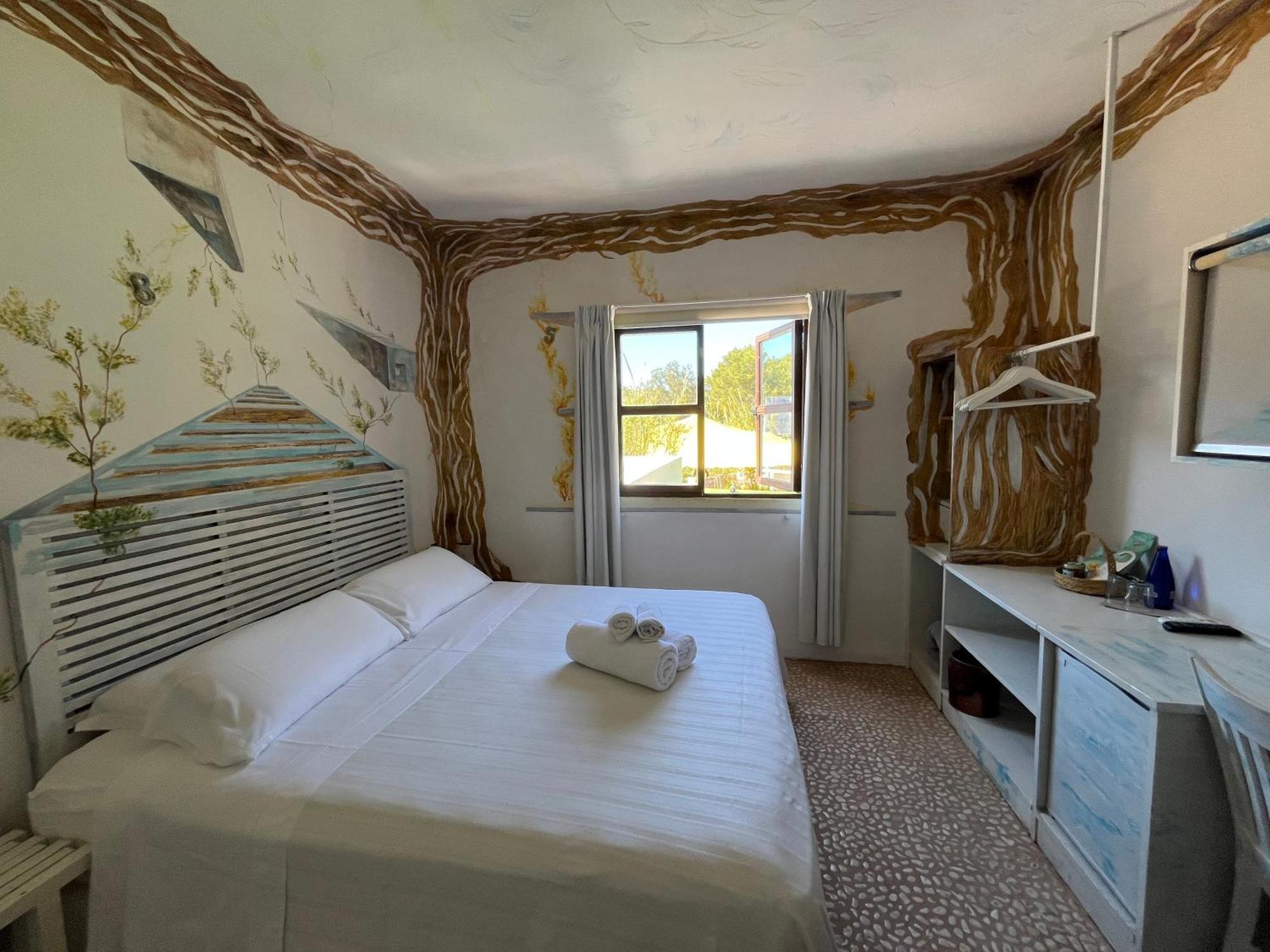 Boutique Hostal La Curandera de Salinas Sant Francesc de s'Estany Extérieur photo